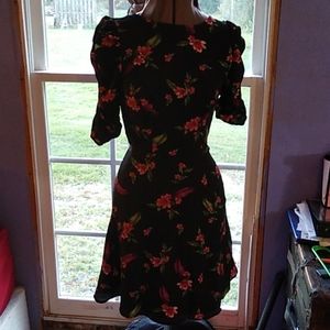 Gorgeous flower print dress!